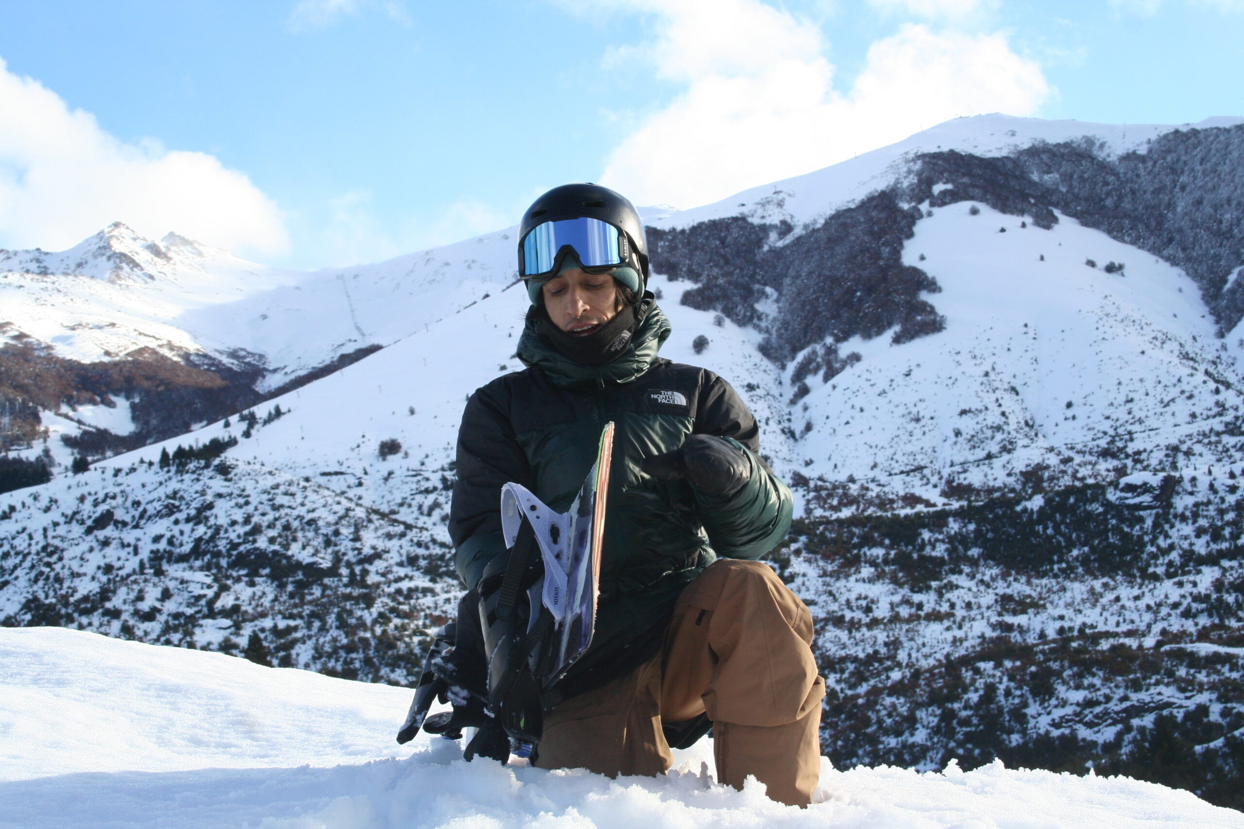 Facu posando con la tabla